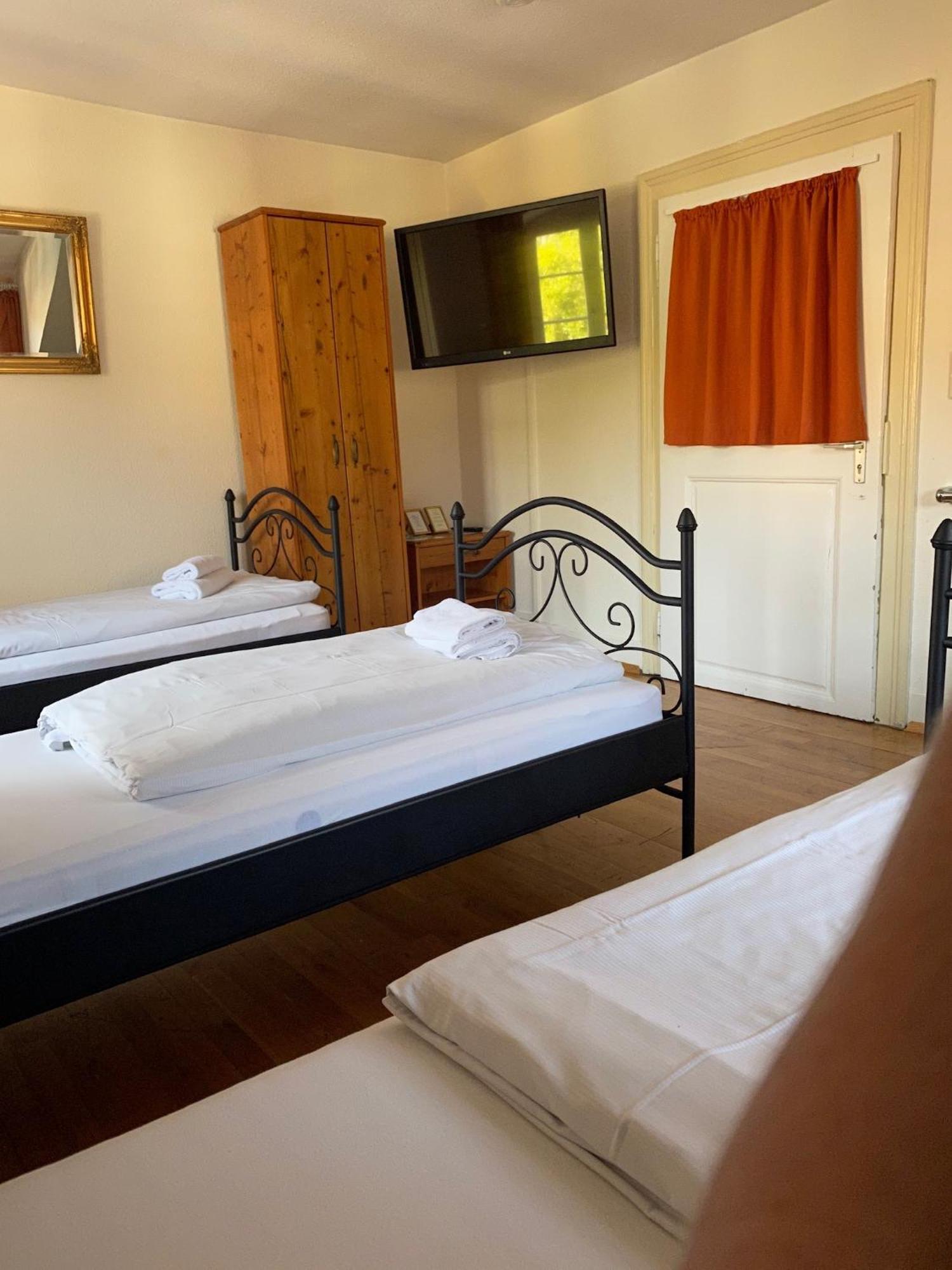 Hotel Gasthaus Schuetzen Freiburg im Breisgau Szoba fotó