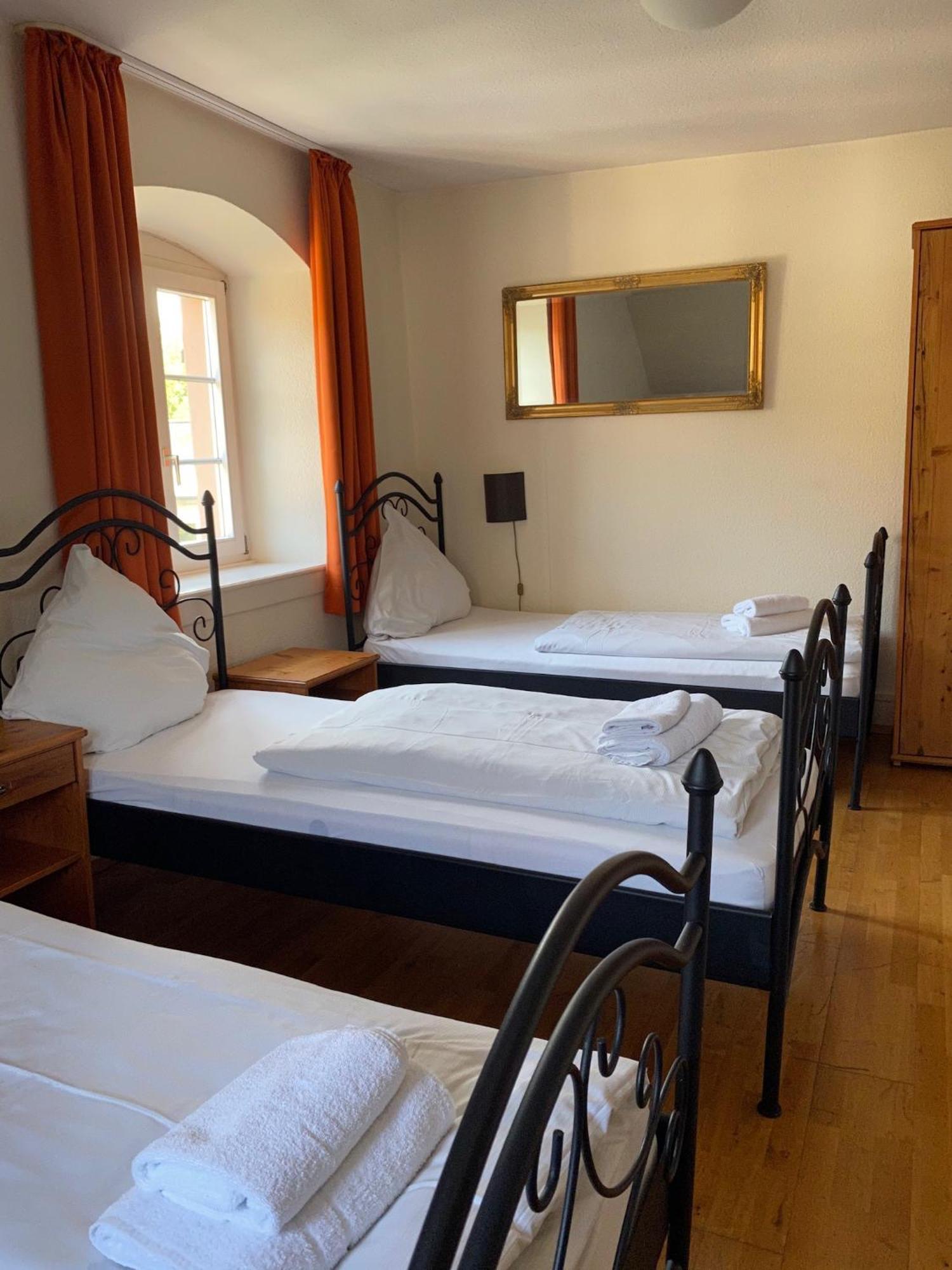 Hotel Gasthaus Schuetzen Freiburg im Breisgau Szoba fotó